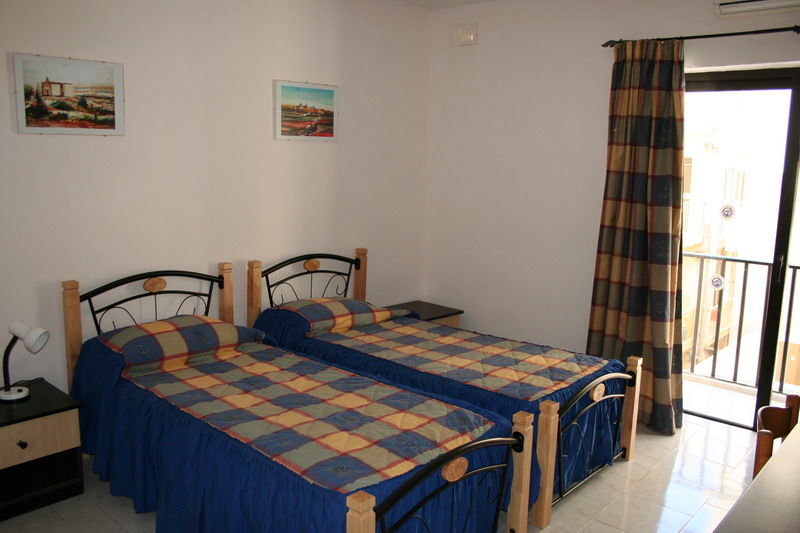 White Dolphin Complex Aparthotel Qawra